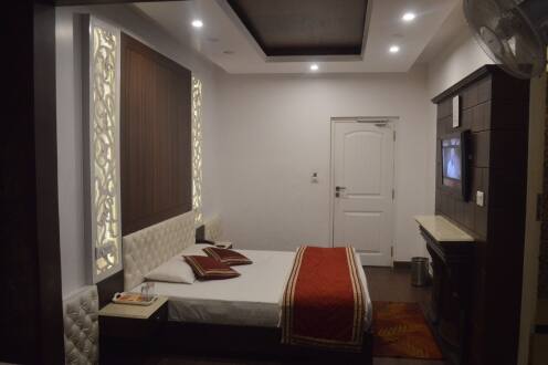 Hotel Park Wood, Mussoorie 2